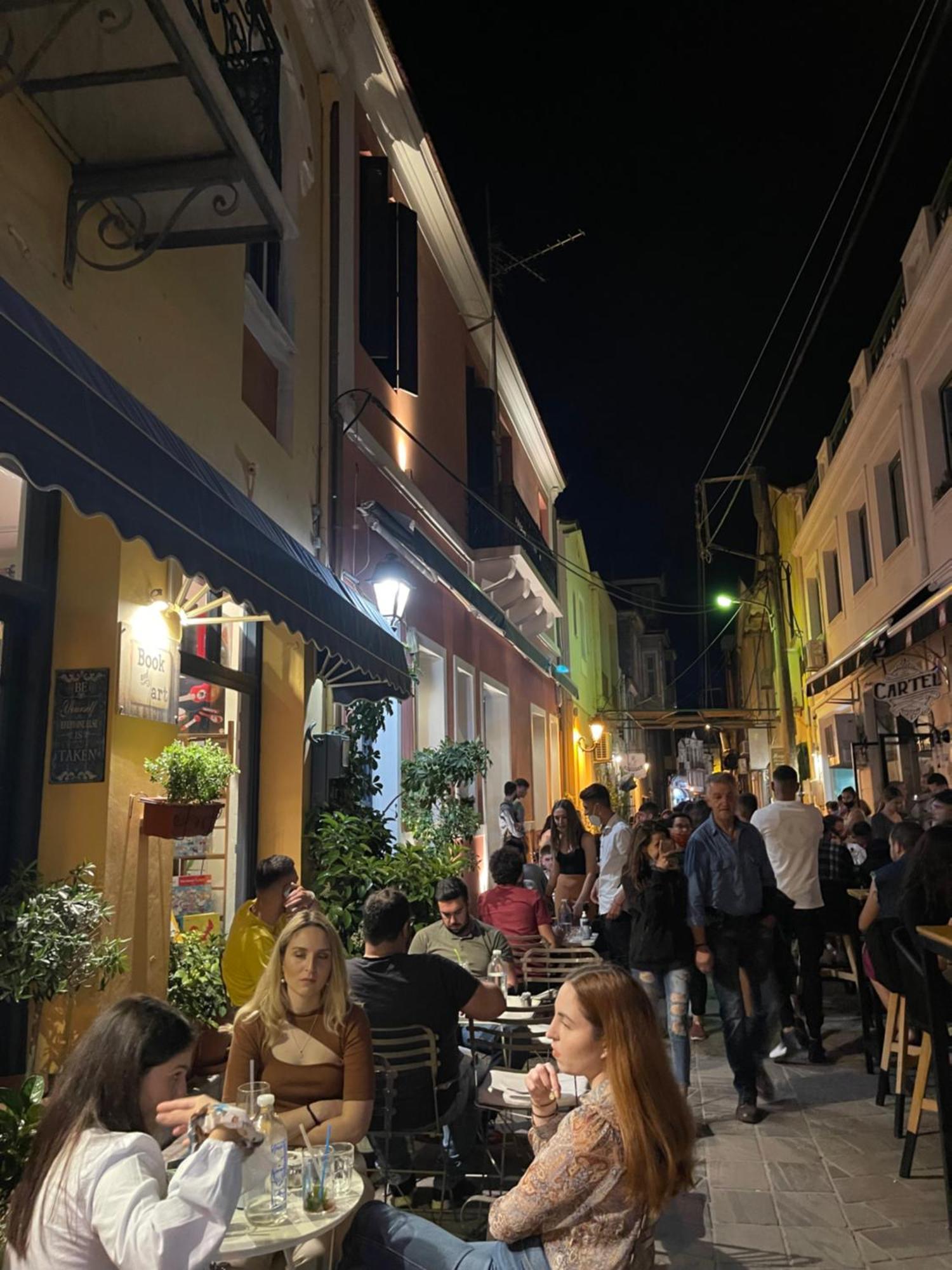 Alley Rooms Mytilene Exterior photo