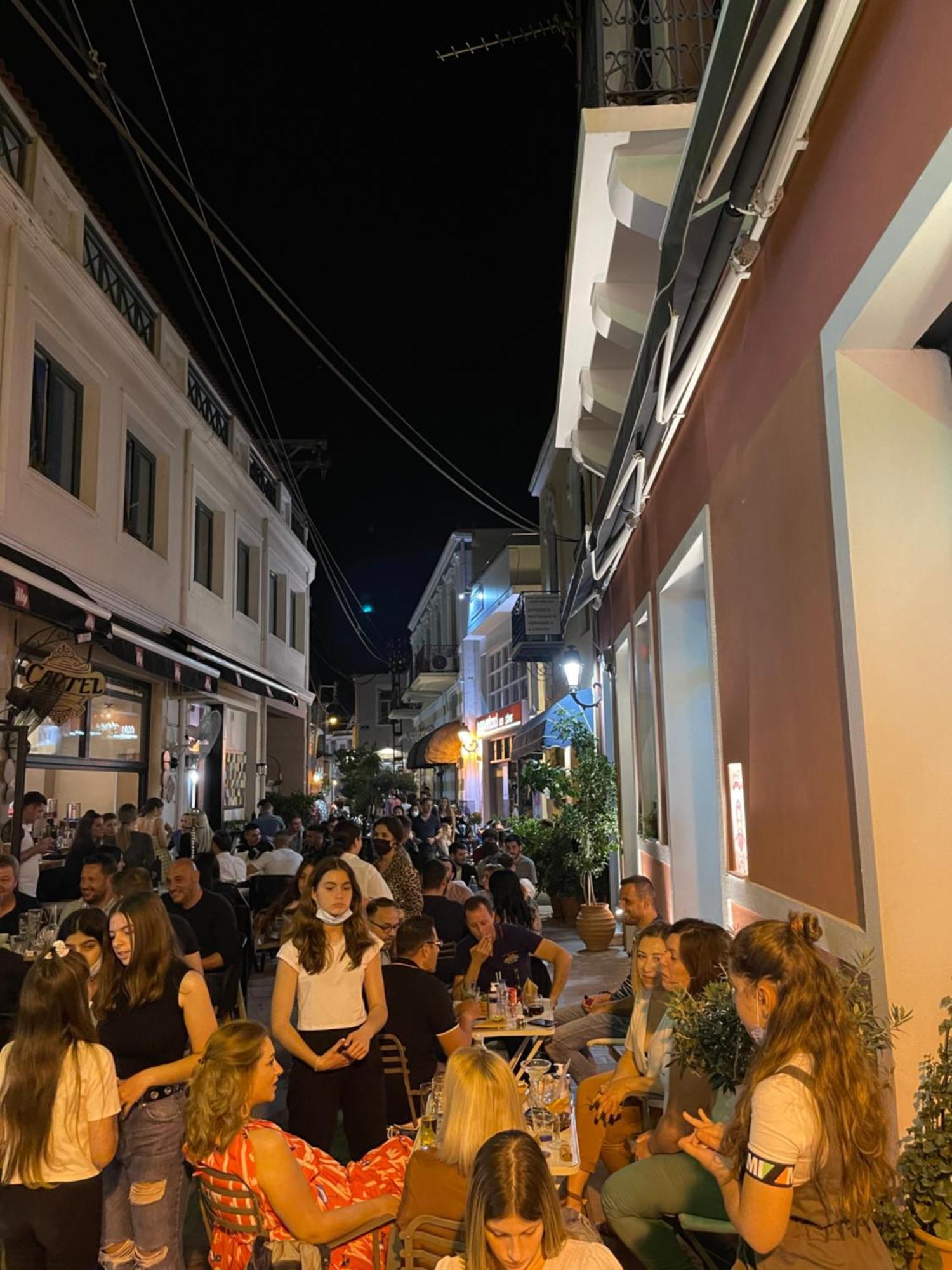 Alley Rooms Mytilene Exterior photo