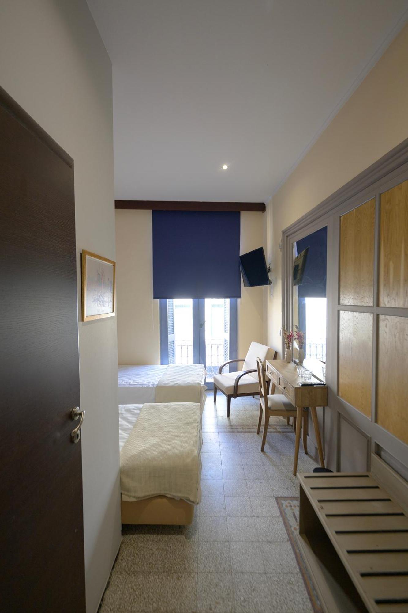 Alley Rooms Mytilene Exterior photo